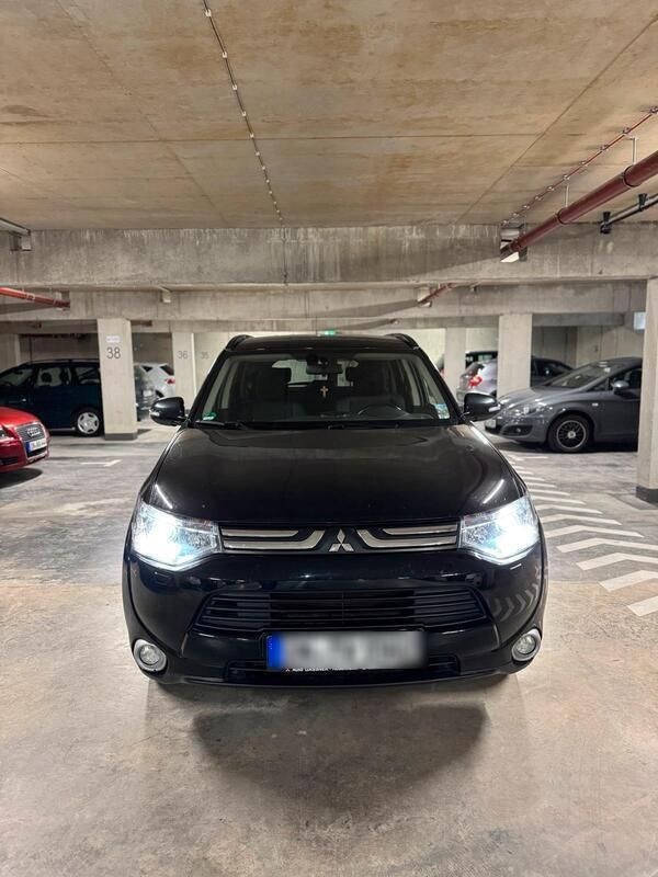 Schwarz Gebraucht 2013 Mitsubishi Outlander SUV | 10.800 € (Teuer) - Bild 1/4