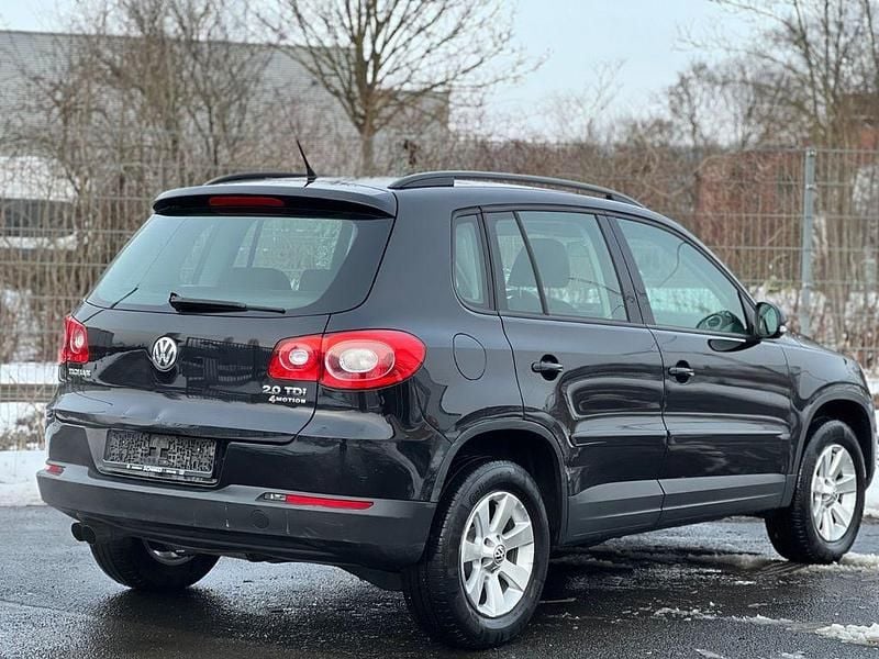 Gebraucht VW Tiguan 140 PS (102 kW) 2011 Schwarz SUV