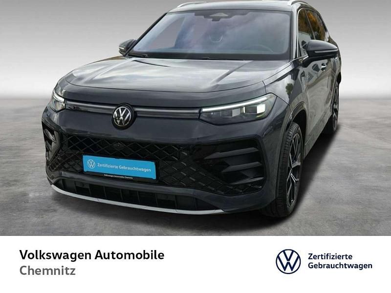 Delfingrau metallic Gebraucht 2025 VW Tayron R-line SUV | 53.860 € (Guter Preis) - Bild 1/4