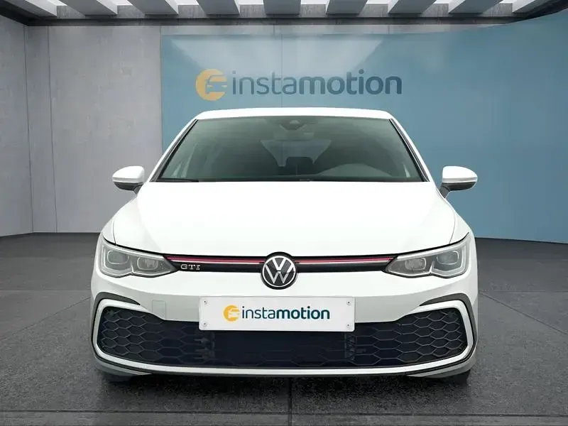 Gebraucht VW Golf VIII GTI 265 PS (194 kW) 2024 Weiß Kleinwagen