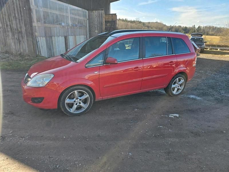 Gebraucht Opel Zafira 150 PS (110 kW) 2008 Rot Van / Kleinbus