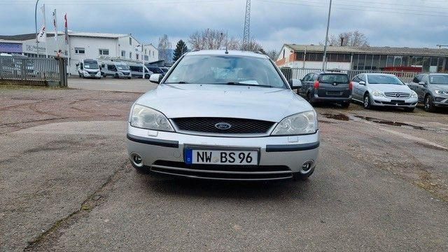 Blau Gebraucht 2002 Ford Mondeo Futura Kombi | 350 € (Superpreis) - Bild 1/4