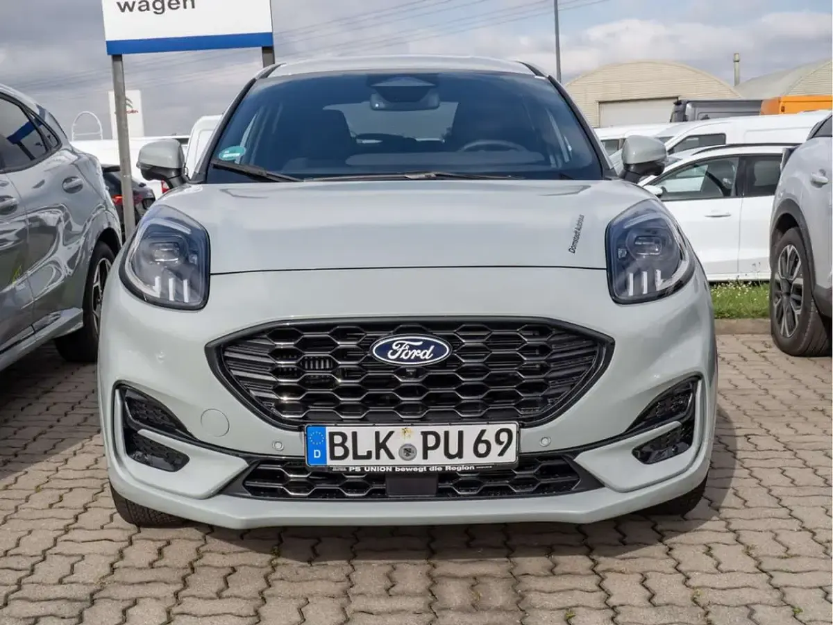 Gebraucht Ford Puma ST-Line 125 PS (91 kW) 2025 Grau SUV