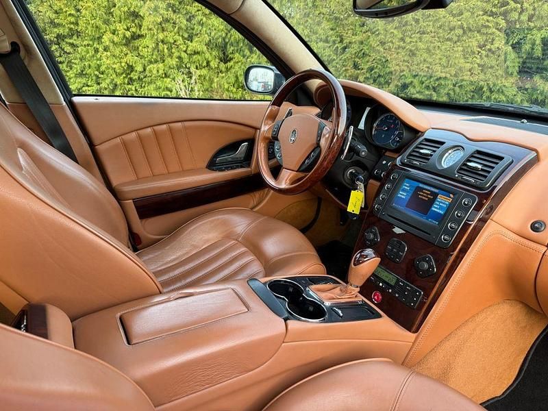 Gebraucht Maserati Quattroporte 401 PS (294 kW) 2008 Schwarz Limousine