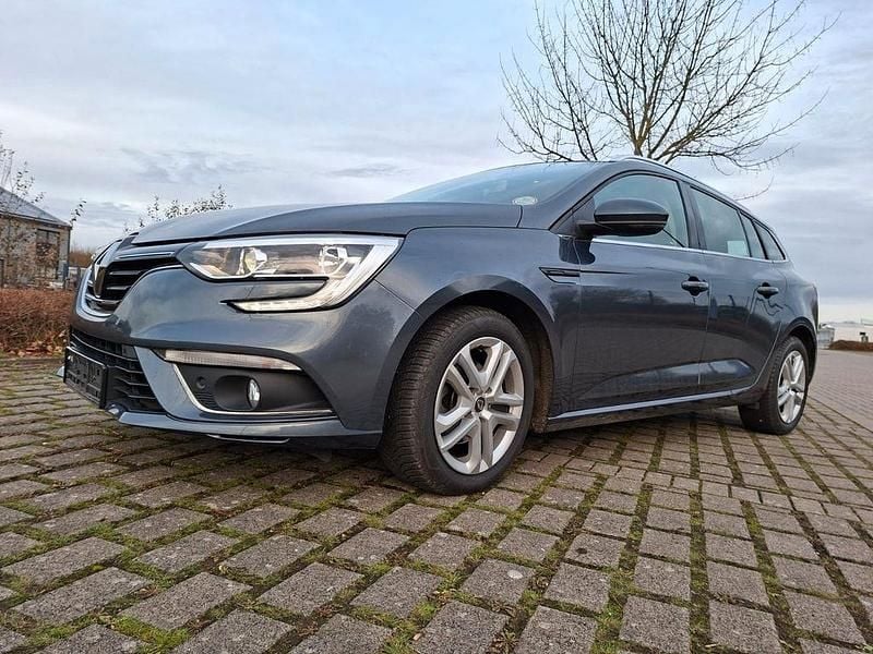 Gebraucht Renault Mégane IV Intens 116 PS (85 kW) 2020 Silber Limousine