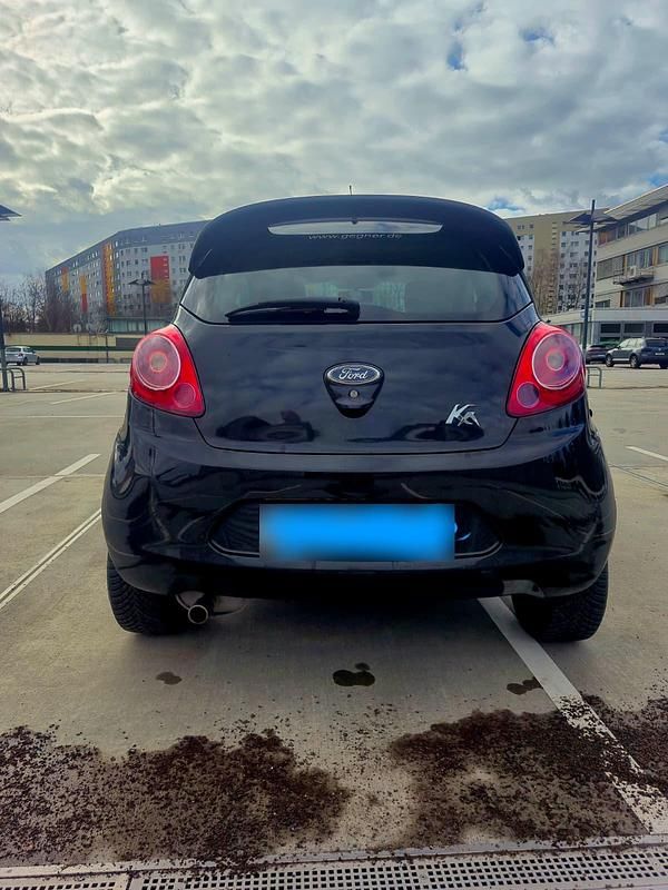Second-hand Ford Ka 69 CP (50 kW) 2015 Negru Coupe