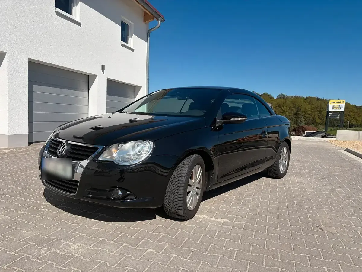 Second-hand VW Eos 122 CP (89 kW) 2010 Negru Cabrio