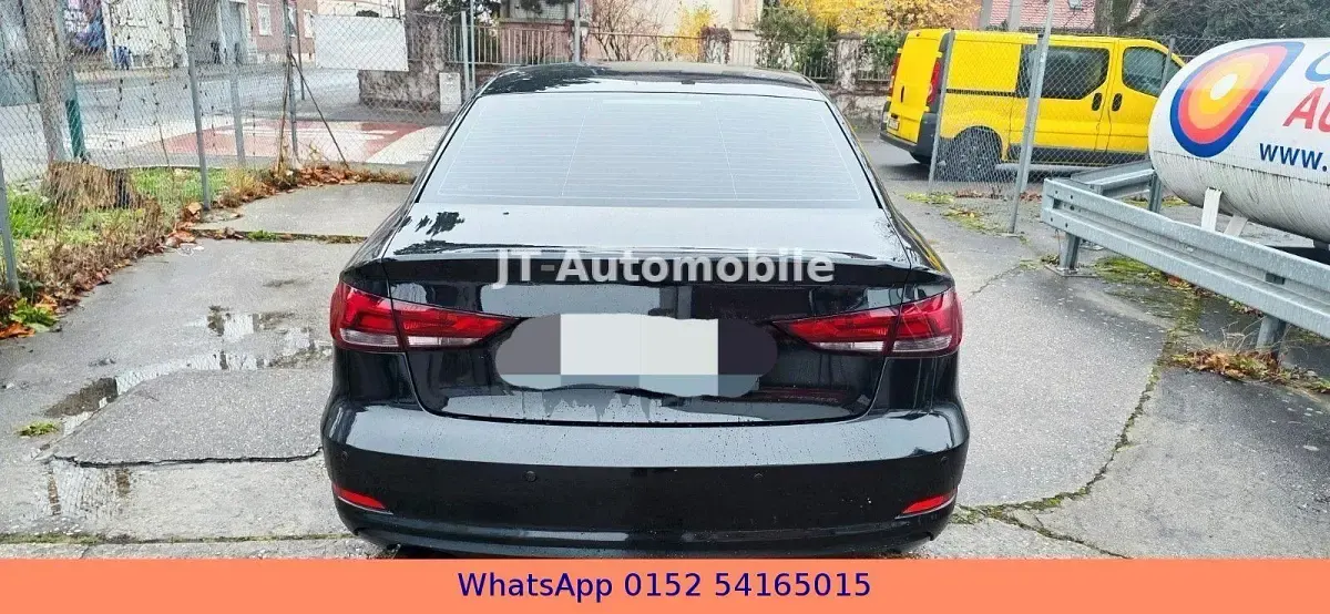 Gebraucht Audi A3 Attraction 125 PS (91 kW) 2016 Schwarz Limousine