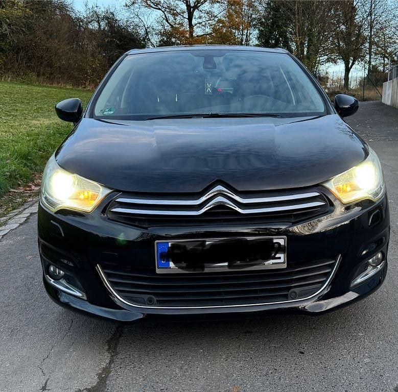 Schwarz Gebraucht 2011 Citroën C4 Exclusive Limousine | 6.500 € (Teuer) - Bild 1/4