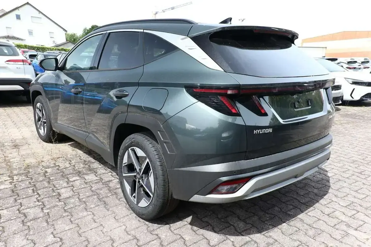 Neu Hyundai Tucson Trend 150 PS (110 kW) 2026 Cypress green mineraleffekt SUV