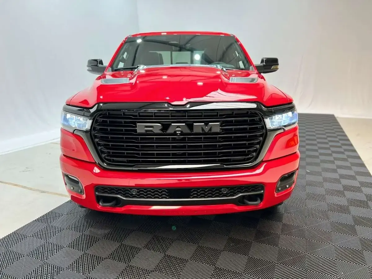 Nowe Dodge Ram 424 KM (311 kW) 2025 Czerwony Pickup