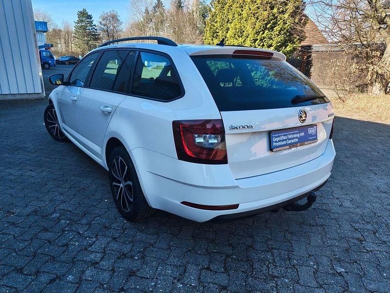 Gebraucht Skoda Octavia Soleil 150 PS (110 kW) 2019 Weiß Limousine