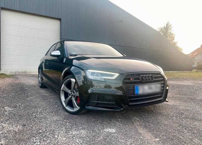 Schwarz Gebraucht 2019 Audi S3 Limousine | 32.000 € (Guter Preis) - Bild 1/4