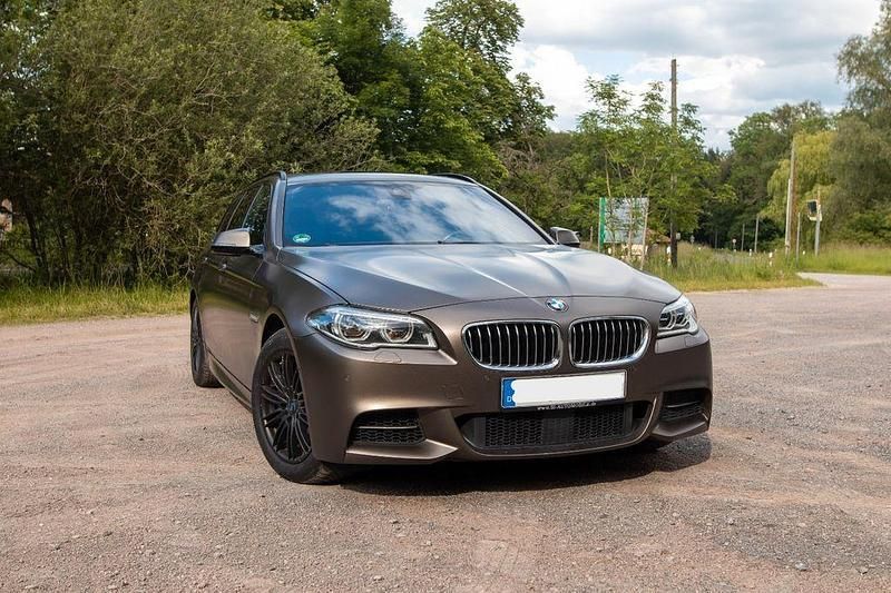 Braun Gebraucht 2016 BMW 535 Sport Line Kombi | 20.500 € (Fairer Preis) - Bild 1/4