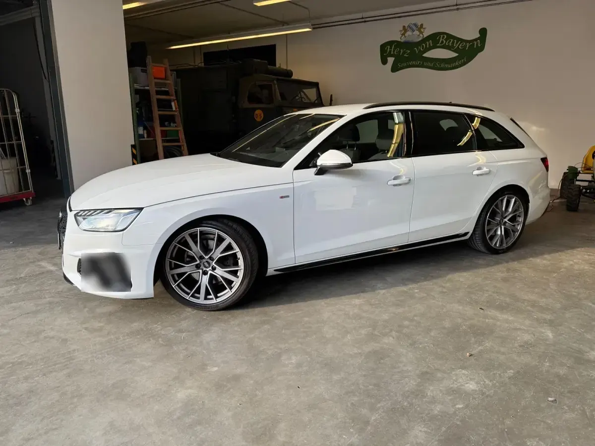 Gebraucht Audi A4 Business 163 PS (119 kW) 2022 Weiß Kombi