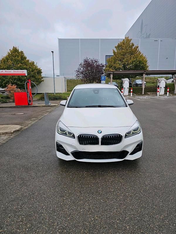 Gebraucht BMW 220 M Sport 190 PS (139 kW) 2018 Weiß Kombi