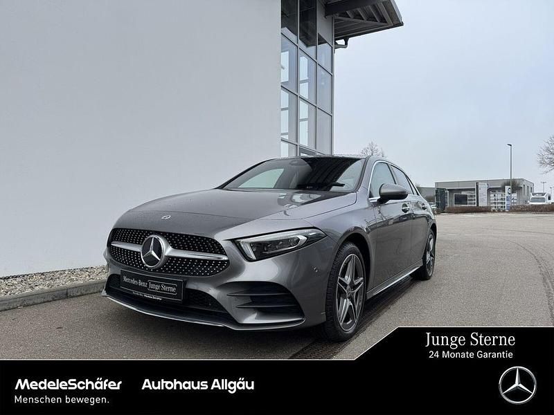 Mountaingrau Gebraucht 2022 Mercedes A250 AMG Limousine | 27.440 € (Guter Preis) - Bild 1/4