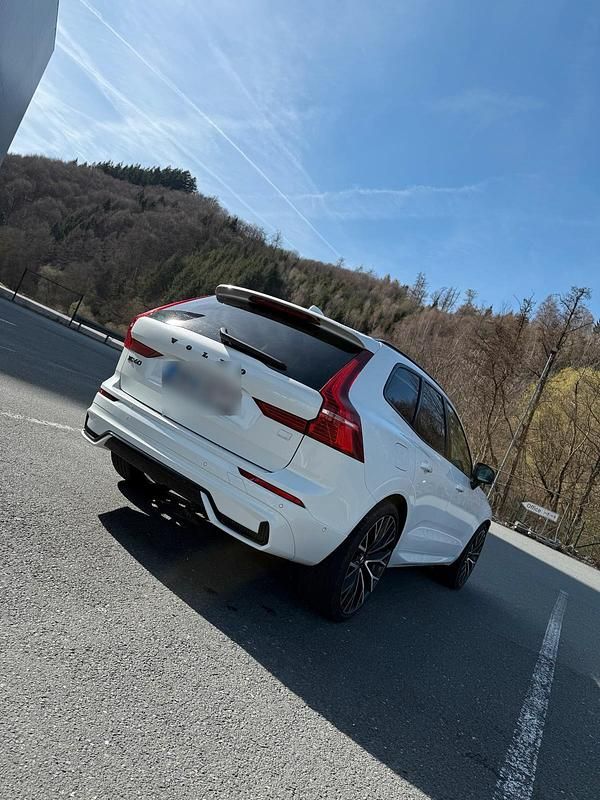 Gebraucht Volvo XC60 Plus 398 PS (292 kW) 2023 Weiß SUV