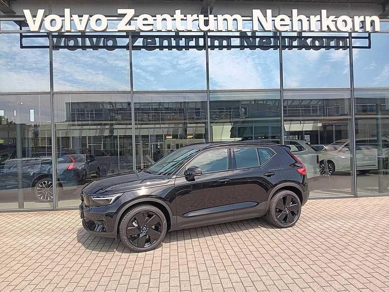 Używany Volvo EX40 Plus 185 kW (252 KM) 2025 Czarny SUV