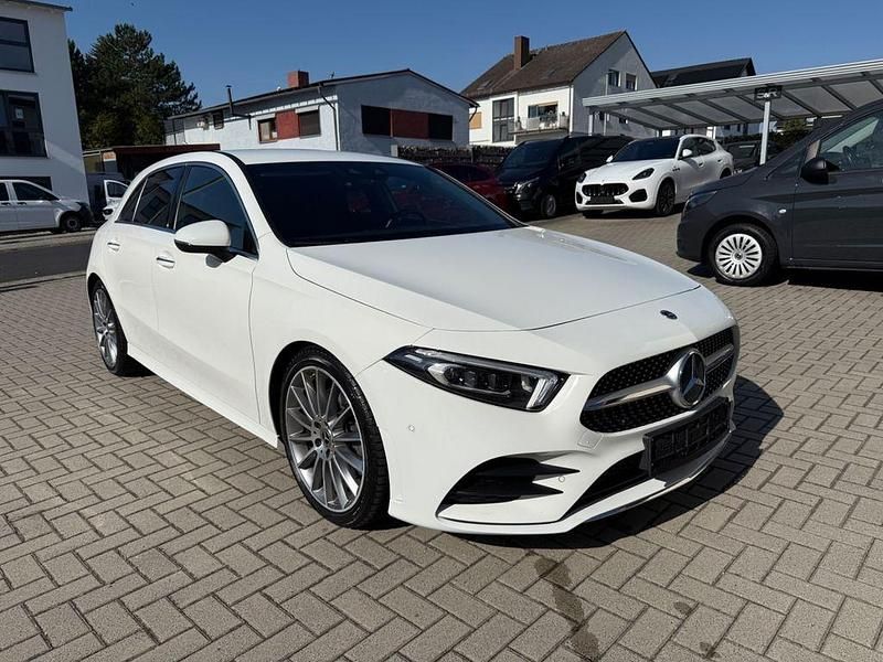 Weiß Gebraucht 2022 Mercedes A250 Limousine | 26.000 € (Guter Preis) - Bild 1/4