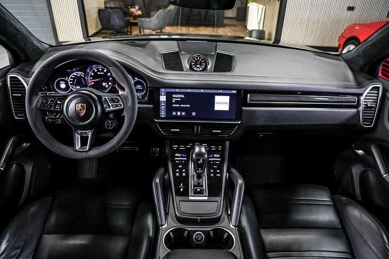 Gebraucht Porsche Cayenne Turbo 549 PS (403 kW) 2019 Grau SUV