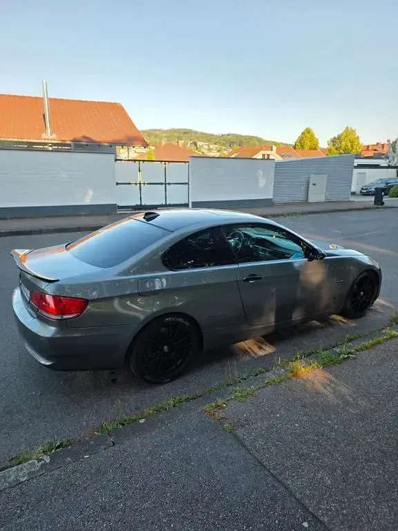 Gebraucht BMW 325 Performance 218 PS (160 kW) 2006 Grau Coupé