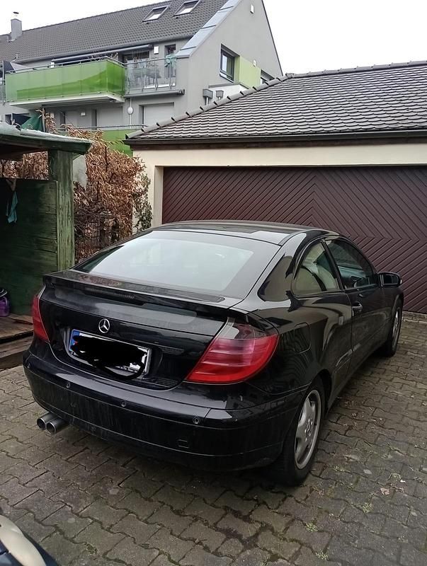 Gebraucht Mercedes C180 2002 Schwarz Coupé