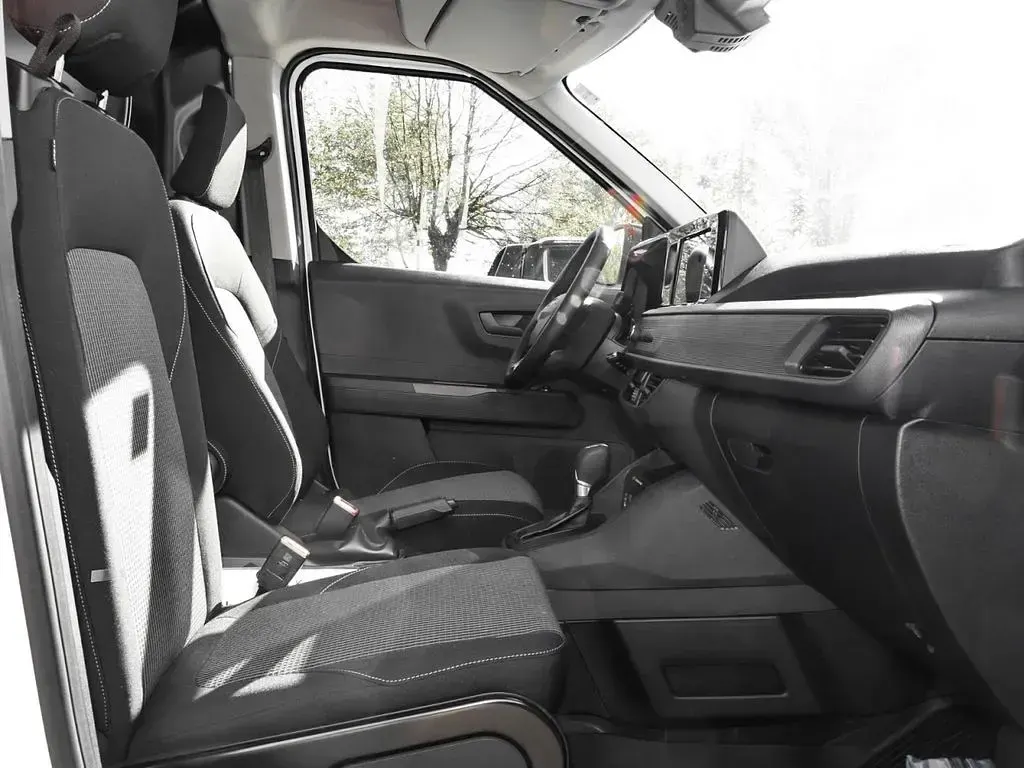 Nowe Ford Transit Trend 125 KM (91 kW) 2026 Biały Minivan