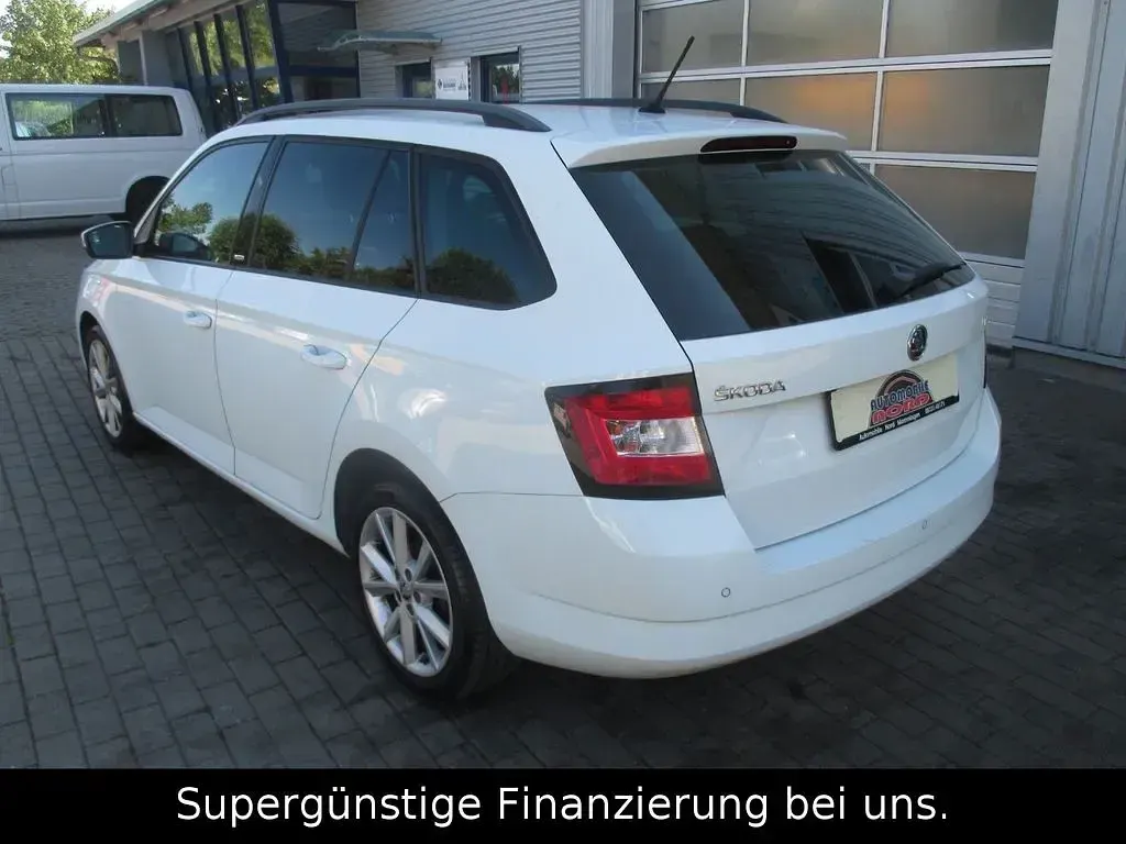 Gebraucht Skoda Fabia Joy 75 PS (55 kW) 2016 Weiß Kombi