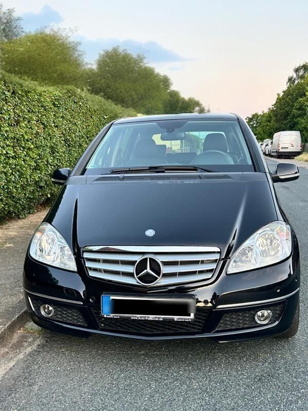 Schwarz Gebraucht 2009 Mercedes A150 Kleinwagen | 7.800 € (Fairer Preis) - Bild 1/4
