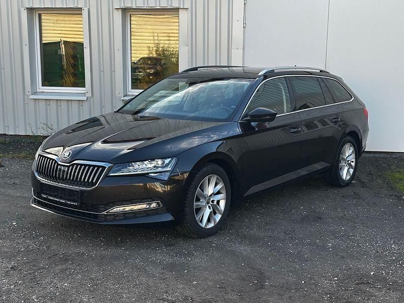 Braun Gebraucht 2020 Skoda Superb Style Kombi | 14.900 € (Teuer) - Bild 1/4