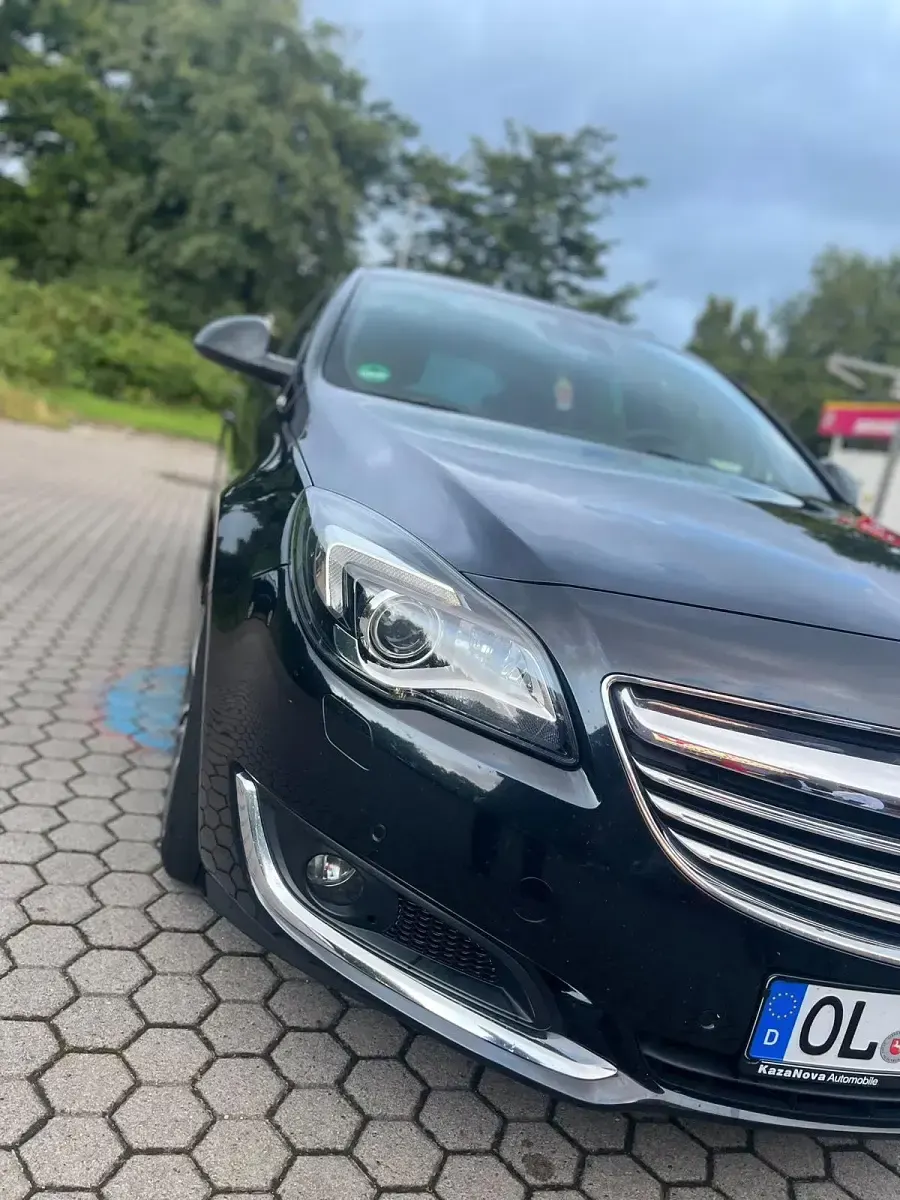 Gebraucht Opel Insignia 131 PS (96 kW) 2014 Schwarz Limousine
