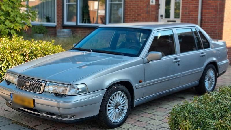Silber Gebraucht 1996 Volvo 960 Limousine | 3.950 € - Bild 1/4