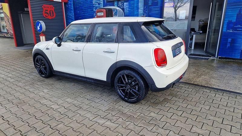 Second-hand Mini ONE 102 CP (75 kW) 2016 Alb Hatchback