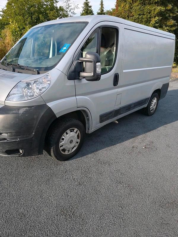 Silber Gebraucht 2009 Fiat Ducato Van | 3.800 € - Bild 1/4