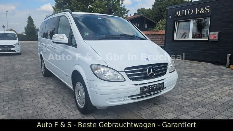 Weiß Gebraucht 2010 Mercedes Viano Van / Kleinbus | 11.790 € (Guter Preis) - Bild 1/4