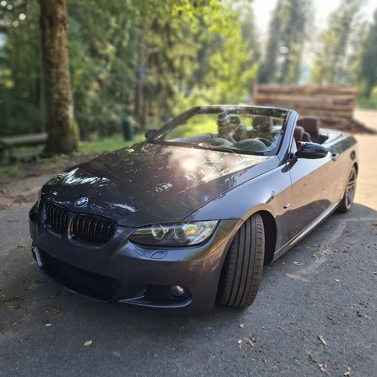 Grau Gebraucht 2008 BMW 335 Cabriolet Performance Cabrio | 23.000 € - Bild 1/4