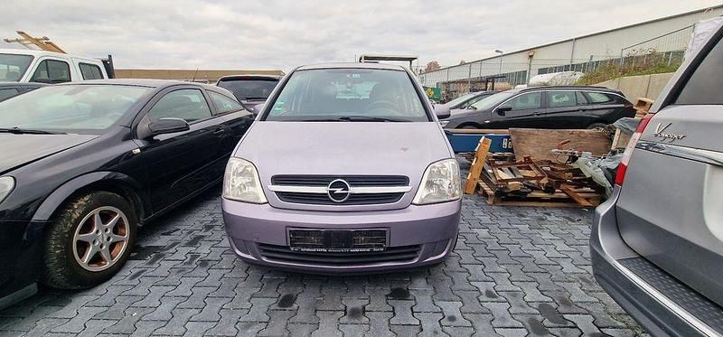 Grau Gebraucht 2005 Opel Meriva Edition Van / Kleinbus | 1.280 € (Guter Preis) - Bild 1/4