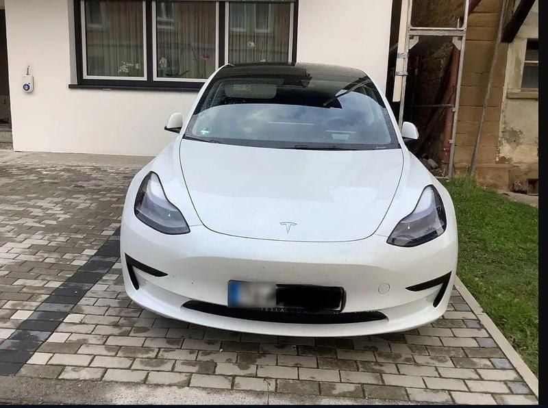 Gebraucht Tesla Model 3 239 kW (325 PS) 2022 Weiß Limousine