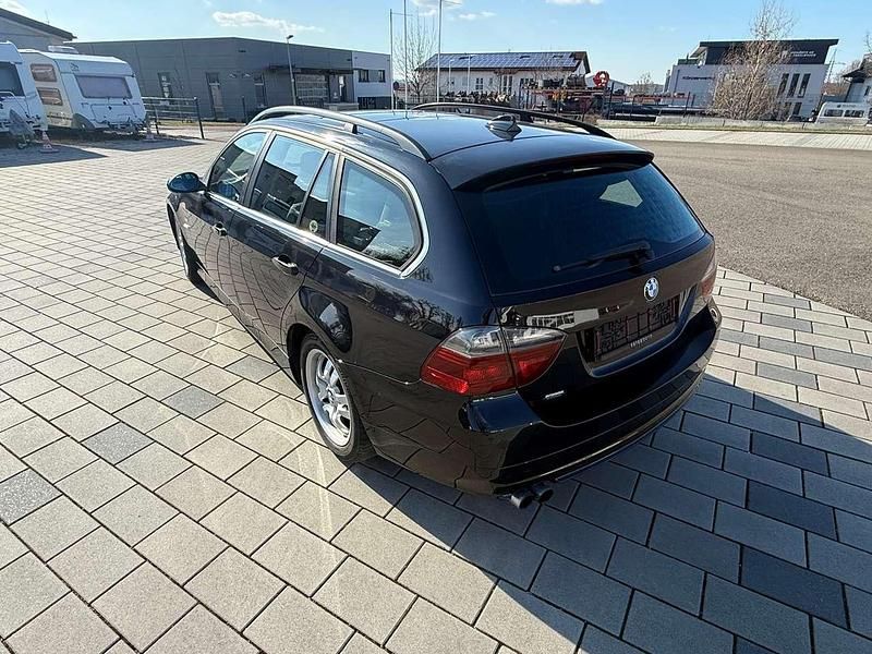 Gebraucht BMW 325 218 PS (160 kW) 2005 Schwarz Kombi