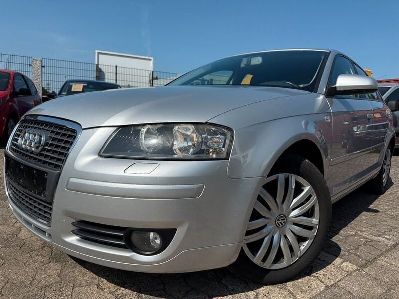 Silber Gebraucht 2006 Audi A3 Limousine | 2.990 € (Superpreis) - Bild 1/4