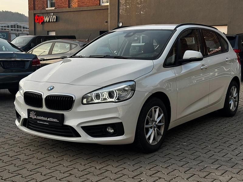 Gebraucht BMW 220 Active Tourer Basis 190 PS (139 kW) 2015 Weiß Van / Kleinbus