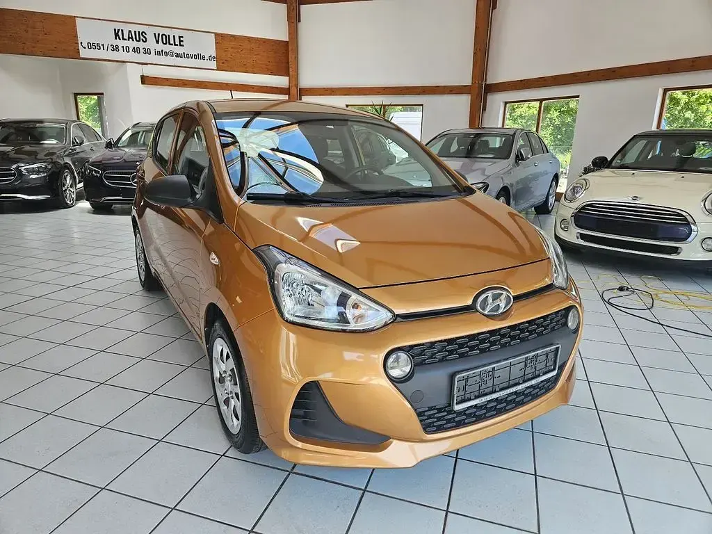 Gebraucht Hyundai i10 Style 67 PS (49 kW) 2017 Orange Kleinwagen