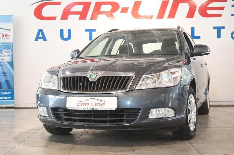 Grau Gebraucht 2009 Skoda Octavia Ambiente Kombi | 4.444 € (Teuer) - Bild 1/4