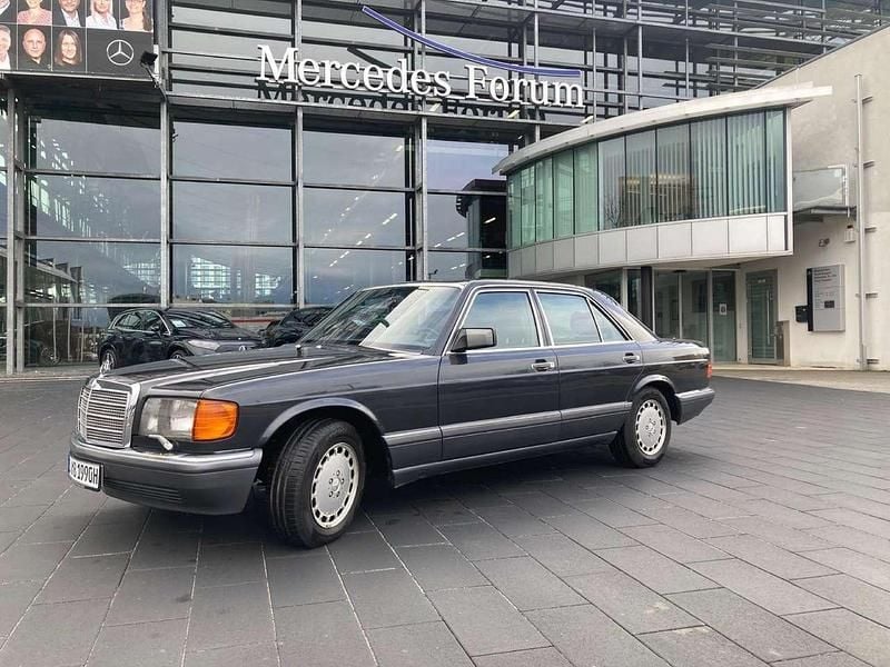 Schwarz Gebraucht 1990 Mercedes S300 SE Limousine | 13.990 € - Bild 1/4