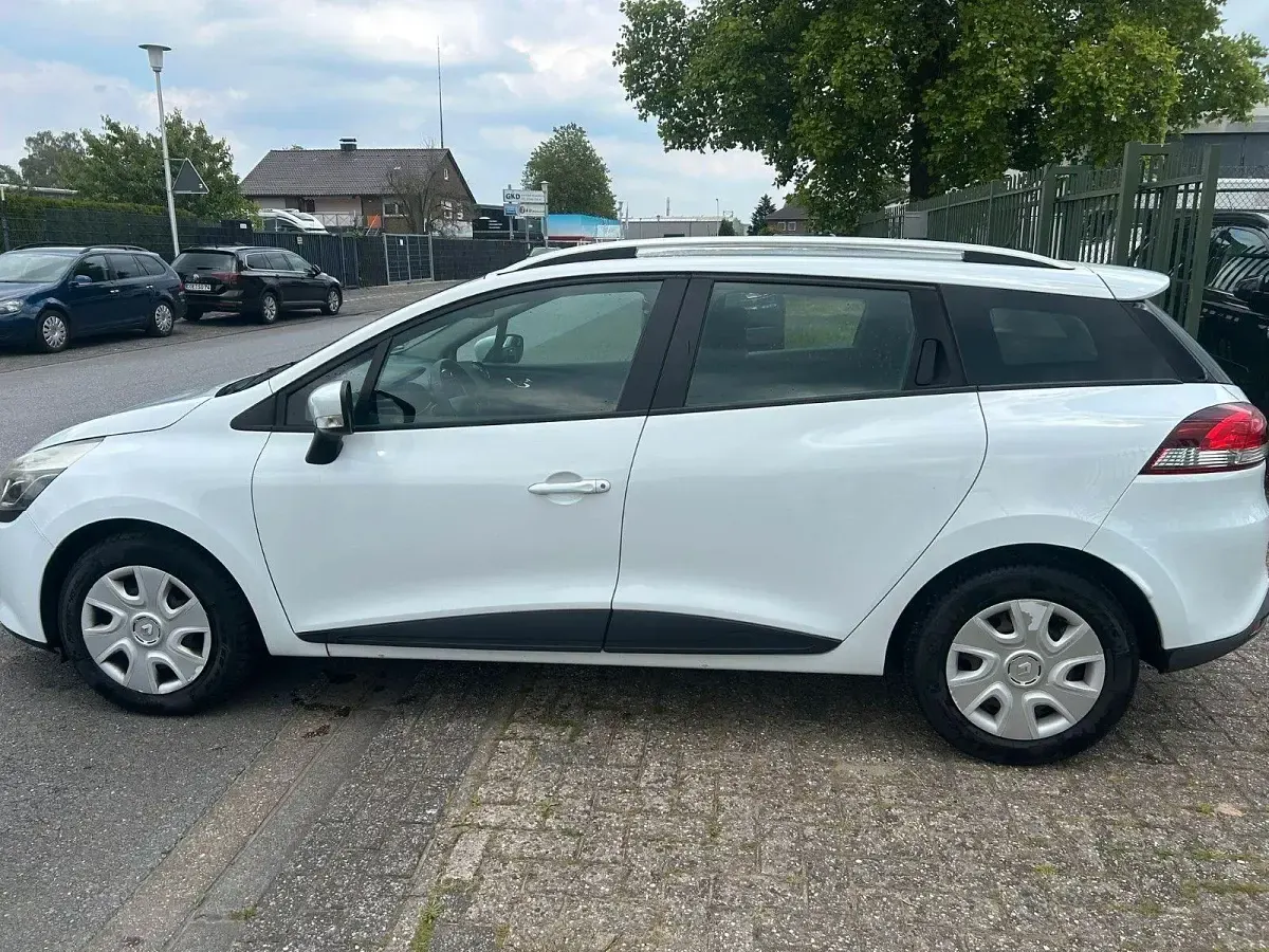 Gebraucht Renault Clio Expression 90 PS (66 kW) 2013 Weiß Kombi