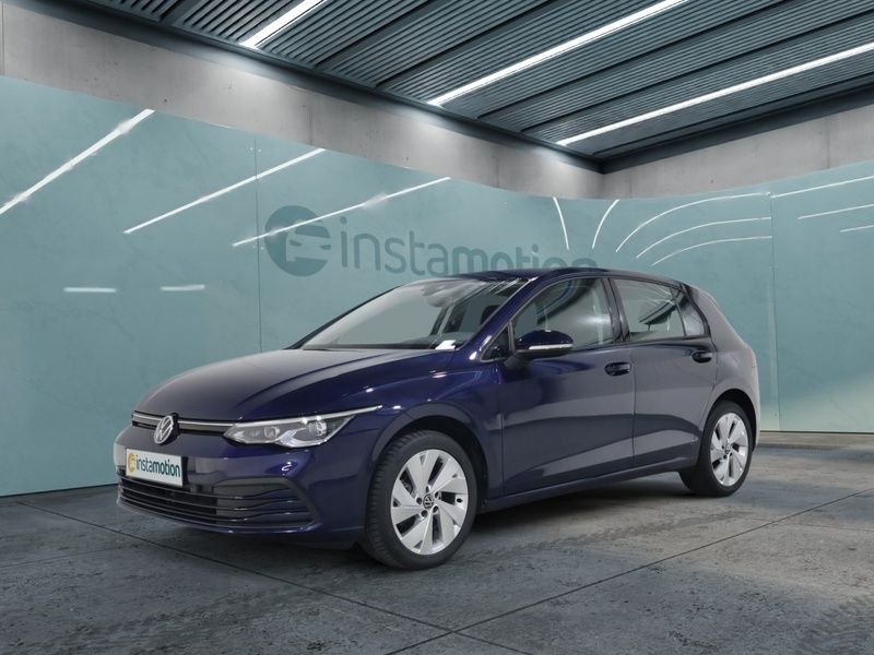 Blau Gebraucht 2024 VW Golf VIII Limousine | 26.540 € (Fairer Preis) - Bild 1/4