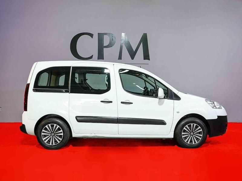 Gebraucht Peugeot Partner Tepee Active 98 PS (72 kW) 2013 Weiß Van / Kleinbus