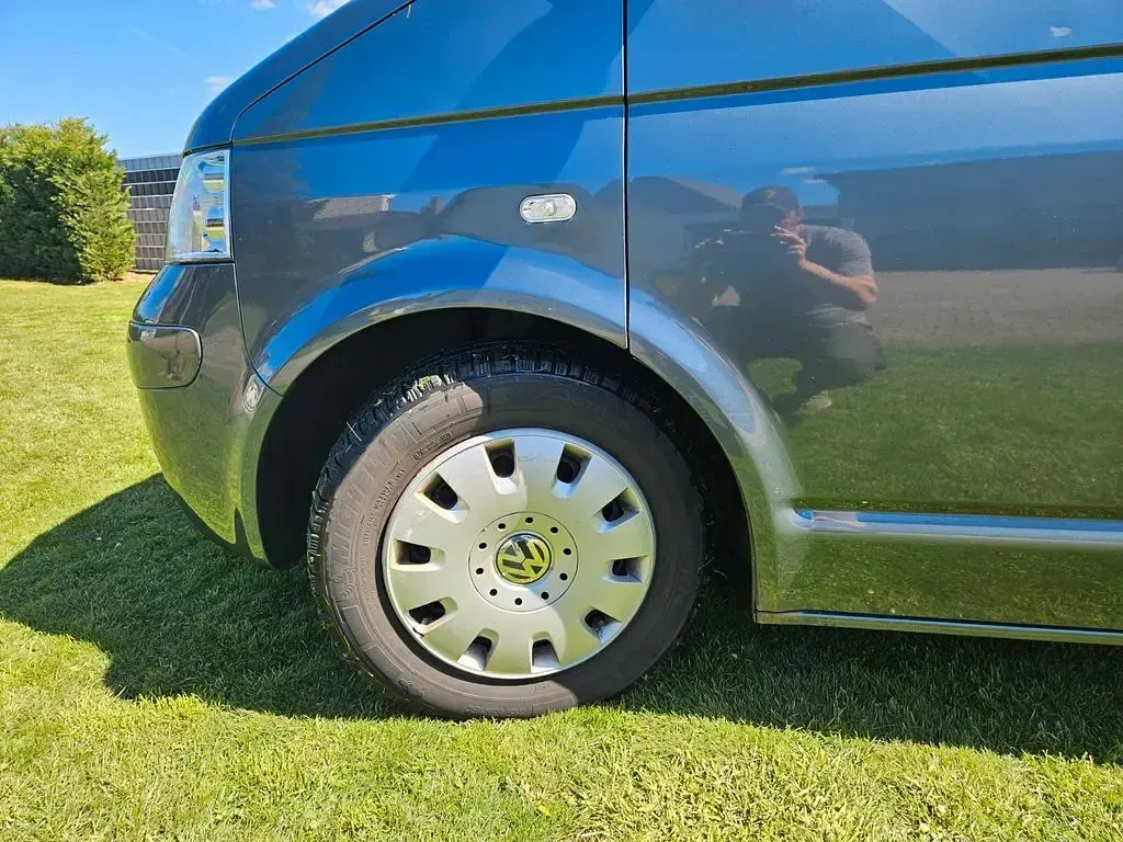 Gebraucht VW T5 106 PS (77 kW) 2006 Grau Van