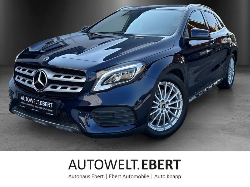 Cavansitblau Gebraucht 2018 Mercedes GLA250 AMG line SUV | 26.490 € (Fairer Preis) - Bild 1/4